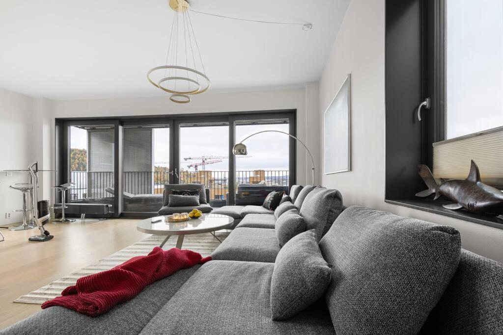 Modern 3Bed Room Sea View Apartment @ Oslo Barcode Εξωτερικό φωτογραφία